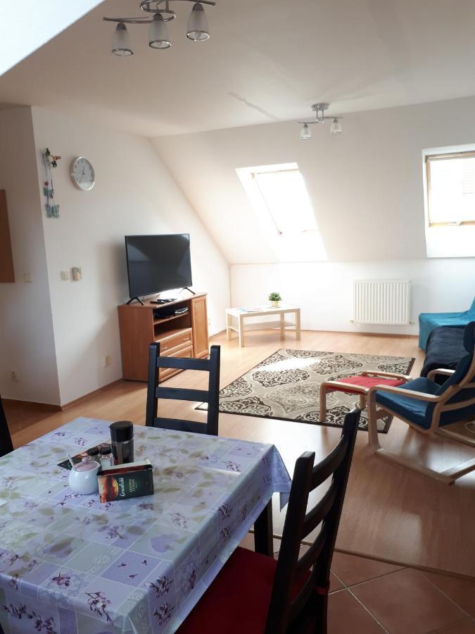Apartment Biely Kostol Εξωτερικό φωτογραφία